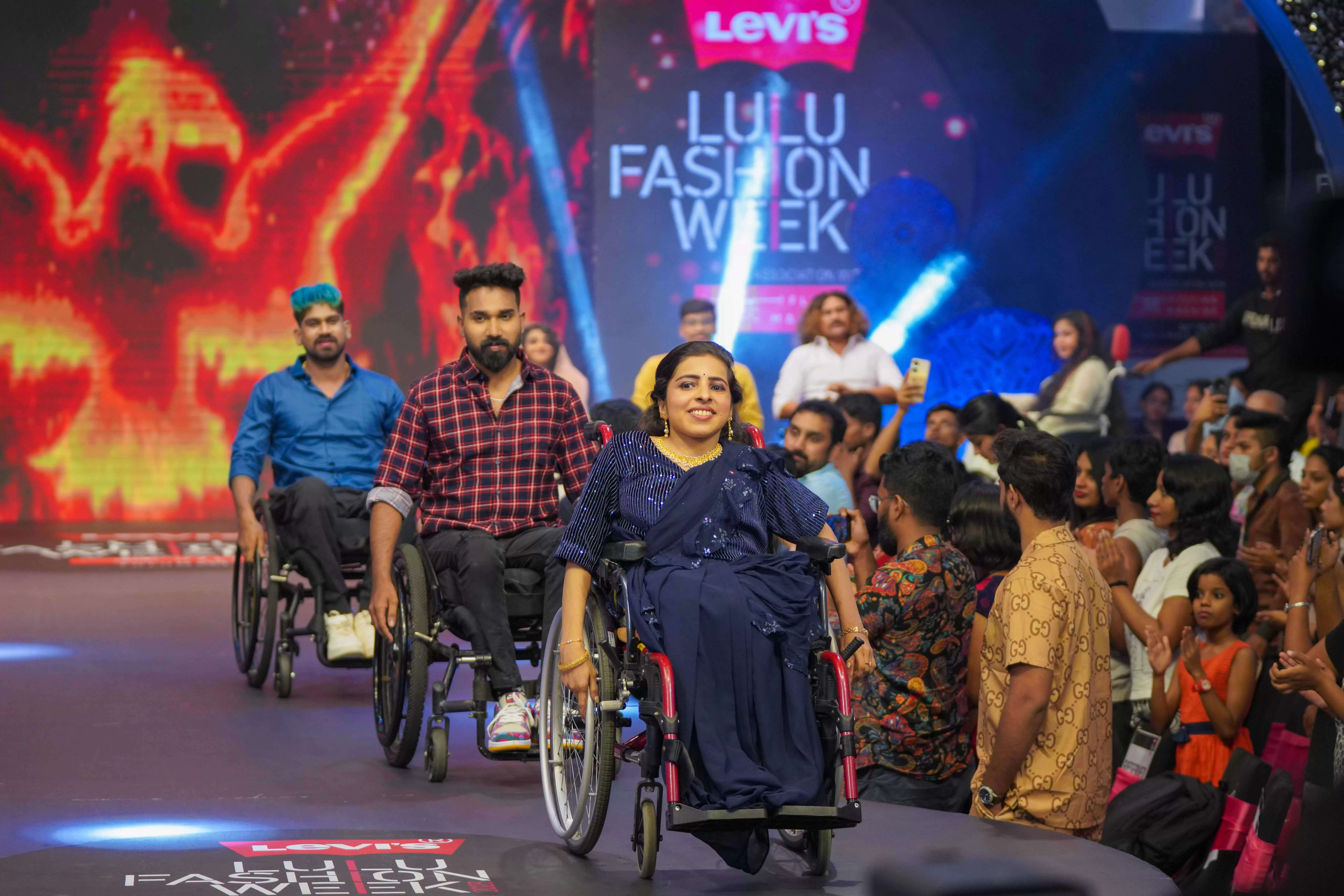 DISABLED FASHION SHOW