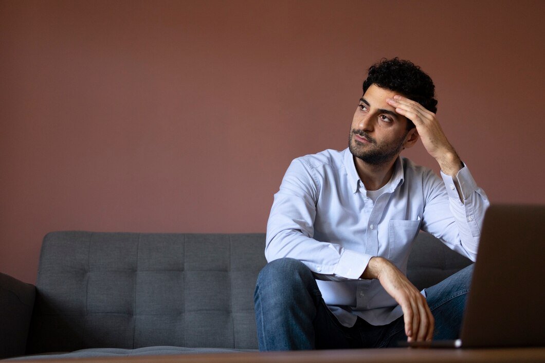 ജോലിക്കായി ഇന്റർവ്യൂ നടക്കുന്ന സമയത്ത് ജോലിക്കയിലുള്ള അതേ കമ്പനിയുടെ റിജക്ഷൻ മെയിൽ; യുവാവ് ഞെട്ടി