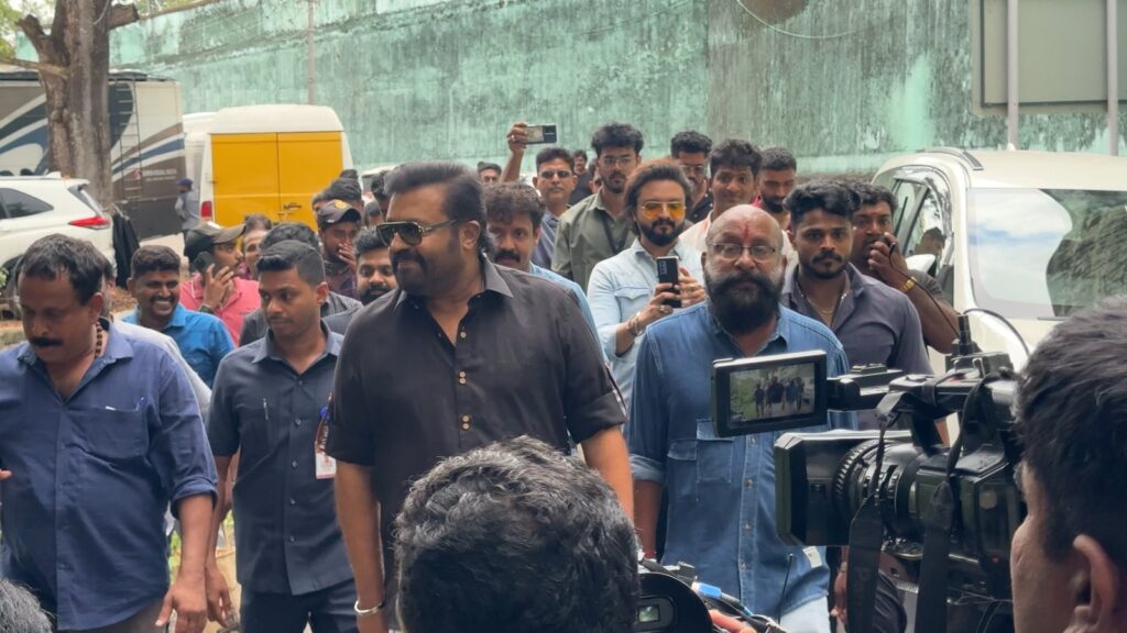 വിവാദങ്ങള്‍ക്ക് ഗുഡ്‌ബൈ! ഒറ്റക്കൊമ്പനുമായി ആക്ഷന്‍ കിങ് ; പൂജപ്പുര സെന്‍ട്രല്‍ ജയിലില്‍ ചിത്രീകരണം പുരോഗമിക്കുന്നു; ലോഗിന്‍ കേരള എക്‌സ്‌ക്ലൂസീവ്