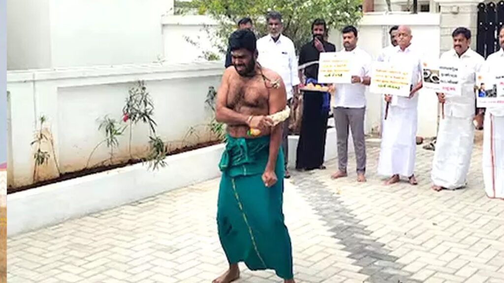 സ്റ്റാലിന്റെ ദുർഭരണം അവാനിപ്പിക്കാൻ സ്വയം ചാട്ടവാർ അടിയേറ്റ് ബി.ജെ.പി അധ്യക്ഷൻ അണ്ണാമലൈ