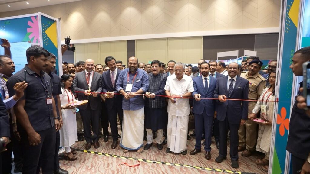 ഇൻവെസ്റ്റ് കേരള ആഗോള നിക്ഷേപക ഉച്ചകോടിക്ക് കൊച്ചിയിൽ പ്രൗഡ ​ഗംഭീര തുടക്കം; ചുവപ്പുനാടയിൽ നിക്ഷേപകർ കുടുങ്ങില്ലെന്ന് മുഖ്യമന്ത്രി; കേരളത്തെ ചേർത്ത് കേന്ദ്രമന്ത്രിമാർ; കേരളത്തിൽ കൂടുതൽ നിക്ഷേപം നടത്തുമെന്ന് എം.എ യൂസഫലി
