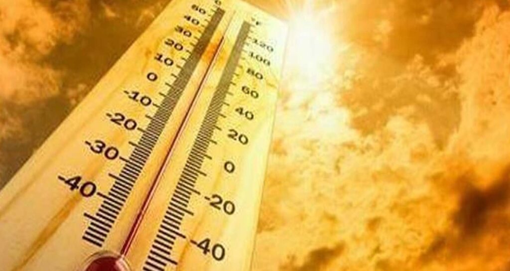 സം​സ്ഥാ​ന​ത്ത് ഉ​യ​ർ​ന്ന താ​പ​നി​ല മു​ന്ന​റി​യി​പ്പ്; ചുട്ടുപൊള്ളുന്ന ചൂടും; അവ​ഗണിക്കരുത് ഈ മുന്നറിയിപ്പുകൾ