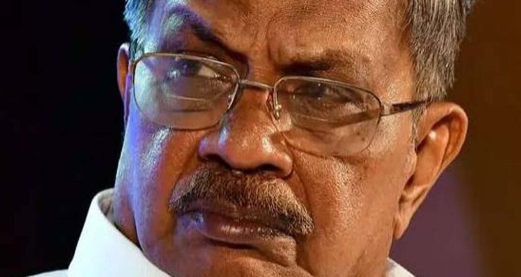 എംടി. വാസുദേവന്‍ നായകര്‍ക്ക് തുഞ്ചന്‍ പറമ്പിൽ സ്മാരകം; കൊച്ചി മുസിരിസ് ബിനാലേക്ക് 7 കോടി