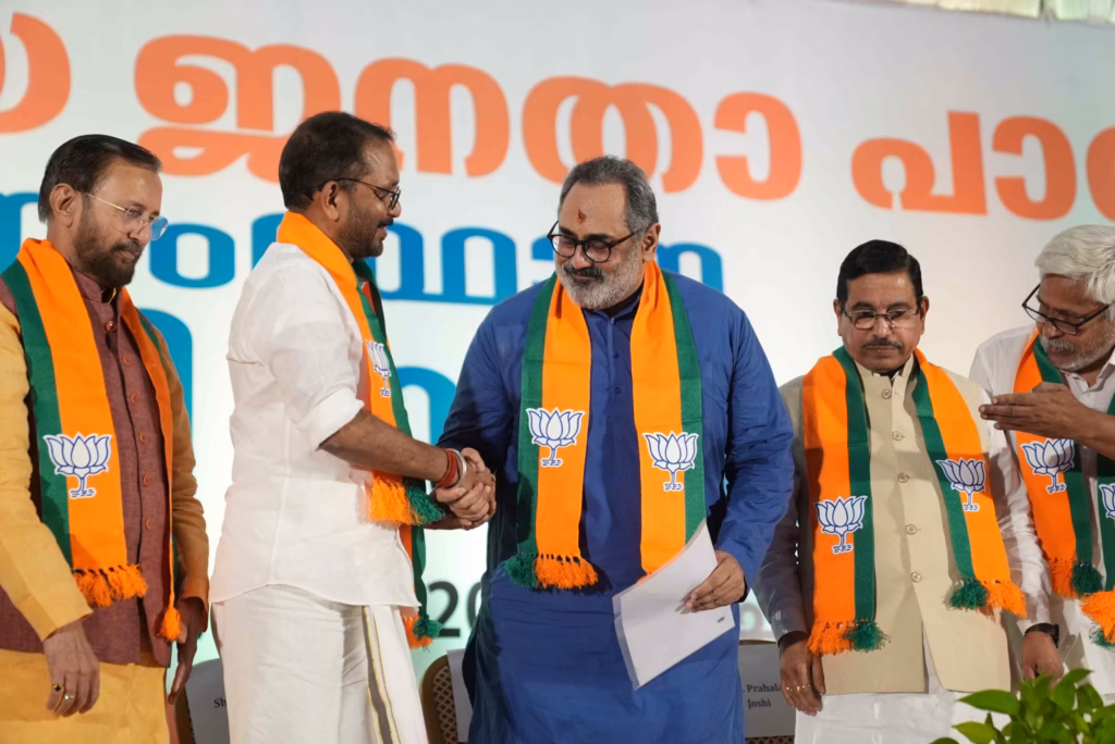 ഇനി വരുന്നത് കേരളം ഭരിക്കാനുള്ള ബിജെപിയുടെ ദശാബ്ദമാണ്; സാധാരണക്കാരന് ഏത് പദവിയിലും എത്താനാകുന്ന ഏക പാർട്ടിയാണ് ബിജെപി; സ്ഥാനം ഒഴിയൽ വേളയിൽ കെ സുരേന്ദ്രൻ