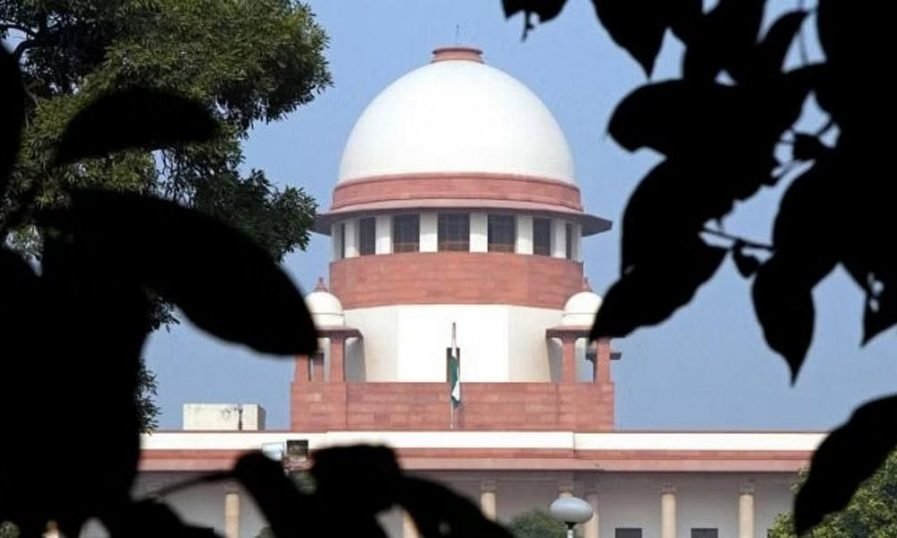 കരൂര്‍ ദുരന്തം സിബിഐ അന്വേഷിക്കും ; ഉത്തരവിട്ട് സുപ്രീംകോടതി