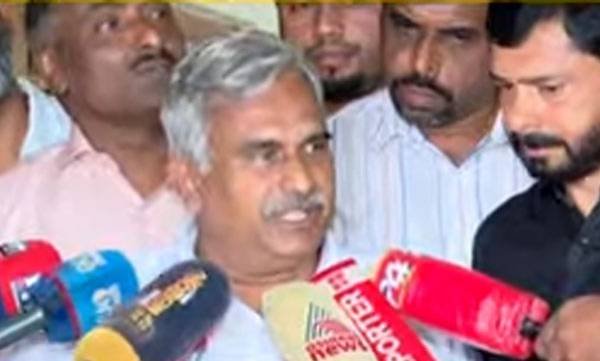 നിലമ്പൂരിൽ യു.ഡി.എഫിന് ചെക്കിട്ട് അൻവർ; സ്ഥാനാർത്ഥിയാക്കിയില്ലെങ്കിൽ തൃണമൂൽ മത്സരത്തിന്