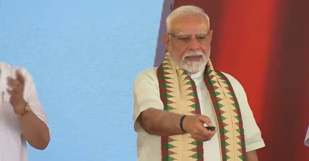 രാജ്യത്തിന് കരുത്തായി വിഴിഞ്ഞം; പ്രതിക്ഷകൾ വിസിലടിച്ചെത്തും; വിഴിഞ്ഞം തുറമുഖം രാജ്യത്തിന് സമർപ്പിച്ച് പ്രധാനമന്ത്രി