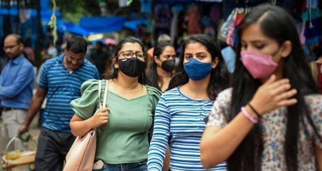 പ​നി ല​ക്ഷ​ണ​ങ്ങ​ളു​ള്ള​വ​ർ ആ​ന്‍റി​ജ​ന്‍ ടെ​സ്റ്റ് ചെ​യ്യ​ണം; കോ​വി​ഡ് പ​രി​ശോ​ധ​ന നി​ര്‍​ബ​ന്ധ​മാ​ക്കു​ന്നു