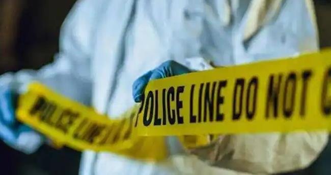 ആലപ്പുഴയിൽ പിതാവ് മകളെ തോർത്ത് ഞെരിച്ച് കൊലപ്പെടുത്തി
