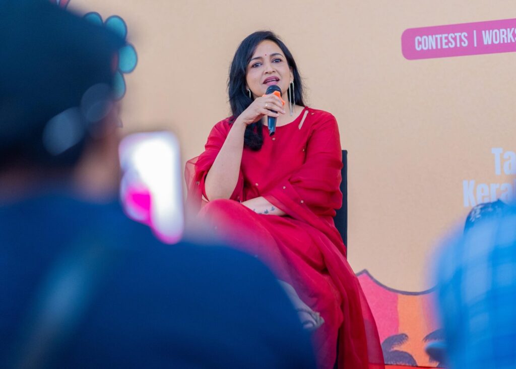 കഴിഞ്ഞ വർഷം ഇതേ സമയത്ത് എനിക്ക് പ്രാന്താണെന്ന് പറഞ്ഞവർ ഈ വർഷം എന്നെ പ്രശംസിക്കുന്നു; ഡി.സി-ലുലു പുസ്തക ചർച്ചയിൽ മനസ് തുറന്ന് ലെന