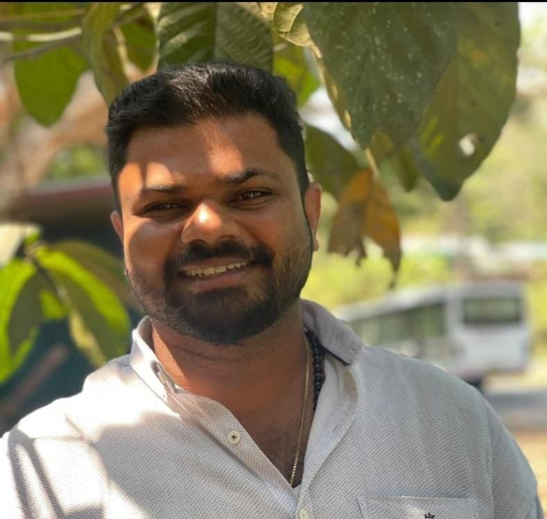 പിക്കപ്പ് വാനും കാറും കൂട്ടിയിടിച്ച് യുവാവിന് ദാരുണാന്ത്യം