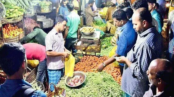 ഈ വർഷത്തെ ഓണച്ചന്ത ഓഗസ്റ്റ് 25 മുതൽ; സബ്സിഡി വെളിച്ചെണ്ണ ഒരു കിലോ 349 രൂപയ്ക്ക് ലഭിക്കും