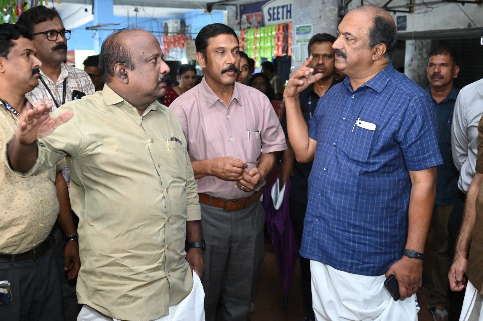 എറണാകുളം കെ.എസ്.ആർ.ടി.സി ബസ് സ്റ്റാൻഡിന് ക്ഷാപമോക്ഷം; 12 കോടി രൂപ പ്രഖ്യാപിച്ച് ​ധനമന്ത്രി