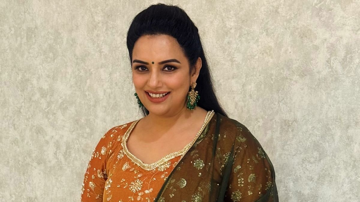 നടി ആക്രമിക്കപ്പെട്ട കേസിൽ സത്യം ഉടൻ പുറത്ത് വരണമെന്ന് ശ്വേത മേനോൻ; നടിയെ അമ്മയിലേക്ക് തിരികെയെത്താൻ ക്ഷണവും