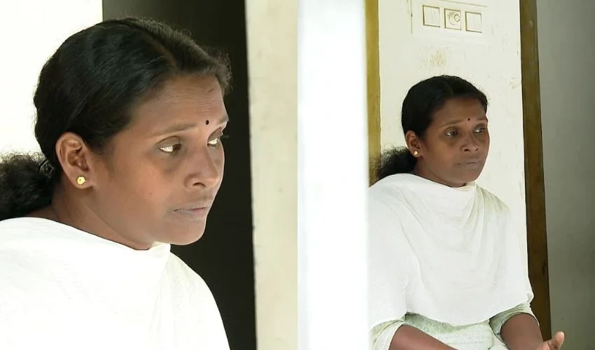 മാല മോഷണക്കേസ്: ഒരു കോടി രൂപ നഷ്ടപരിഹാരം ആവശ്യപ്പെട്ട് ബിന്ദു