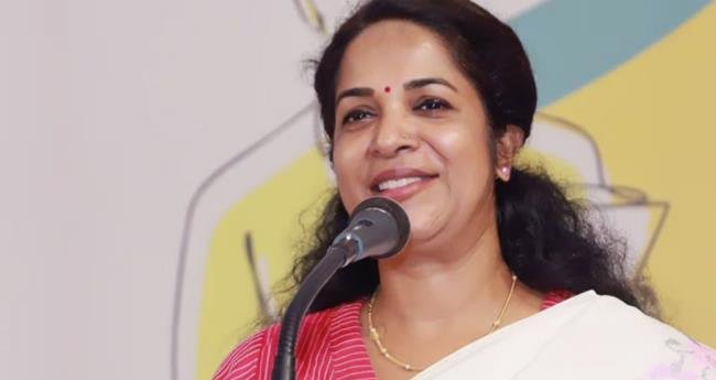 കെ.​ജെ. ഷൈ​നെ​തി​രാ​യ സൈ​ബ​ർ ആ​ക്ര​മ​ണം; പ്രാ​ദേ​ശി​ക കോ​ൺ​ഗ്ര​സ് നേ​താ​വിന്റെ വീട്ടിൽ പരിശോധന