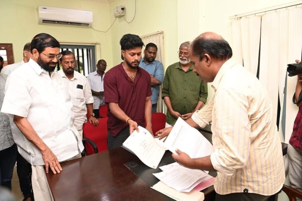 കോട്ടയം മെഡിക്കൽ കോളജ് അപകടം ; ബിന്ദുവിൻ്റെ മകൻ സർക്കാർ ജോലിയിൽ പ്രവേശിച്ചു