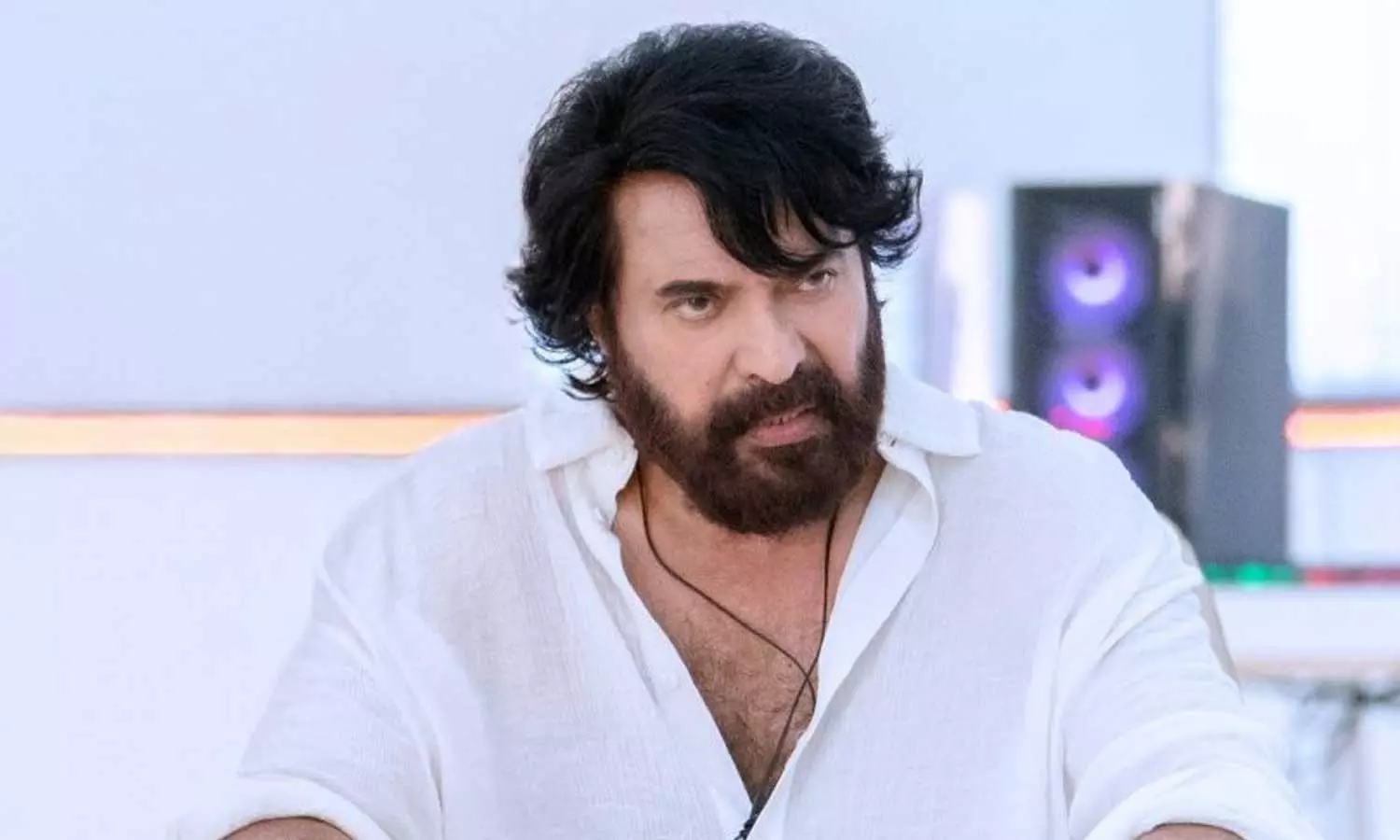 എനിക്ക് മമ്മൂട്ടി എന്ന പേരിട്ട ആൾ ദാണ്ടേ അവിടെയിരിപ്പുണ്ട് ‘; പേരിട്ട ആളെ സദസിന് പരിചയപ്പെടുത്തി നടൻ