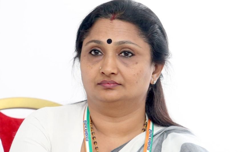 കേരളത്തിൽ ഇപ്പോൾ ആഭ്യന്തരം ഭരിക്കുന്നത് ആർ.എസ്.എസ്; എ.കെ ബാലന് മറുപടിയുമായി ദീപ്തി മേരി വർ​ഗീസ്