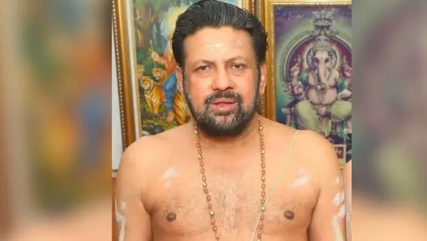 തിരുവല്ലയിലെ സ്വകാര്യബാങ്ക് തകർന്നിട്ടും പരാതി നൽകിയില്ല; തന്ത്രി കണ്ഠരര് രാജീവരര് നിക്ഷേപിച്ച രണ്ടരക്കോടിയിൽ ദുരൂഹത