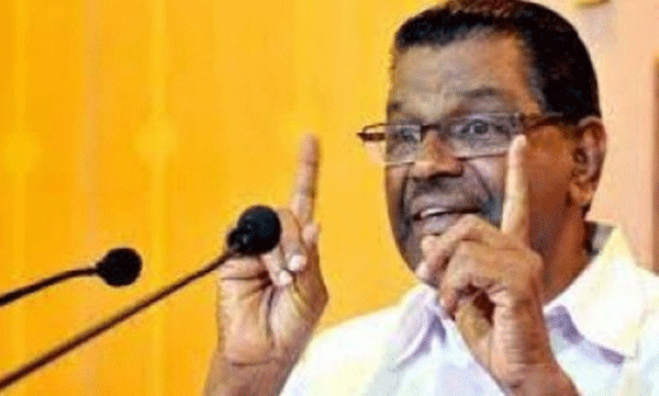 തിരുവഞ്ചൂർ രാധാകൃഷ്ണന് വാട്സ്ആപ് വഴി വെർച്വൽ അറസ്റ്റ് ഭീഷണി