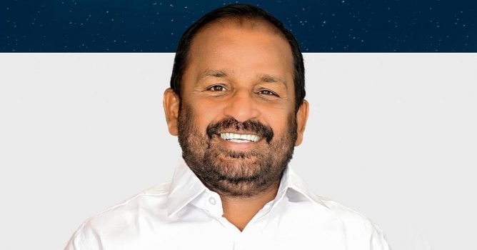 കോഴി കോട്ടുവായ് ഇടുന്നതുപോലെയുള്ള വ്യാജപ്രചരണങ്ങളും ജല്പനങ്ങളും എന്നെ ബാധിക്കില്ല; വ്യാജ വാർത്തകളിൽ മൗനം വെടിഞ്ഞ് ടി.എൻ പ്രതാപൻ