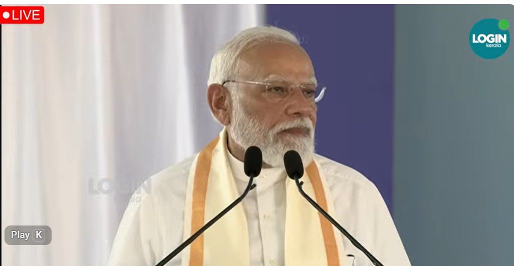 ധീവരസഭ കേരളസമൂഹത്തിന് നൽകിയത് നിസ്തുല സംഭാവനയെന്ന് പ്രധാനമന്ത്രി നരേന്ദ്രമോദി; വന്നത് അനു​ഗ്രഹം നൽകാനല്ല ആ​ഗ്രഹം നിറവേറ്റാനെന്ന് മോദി