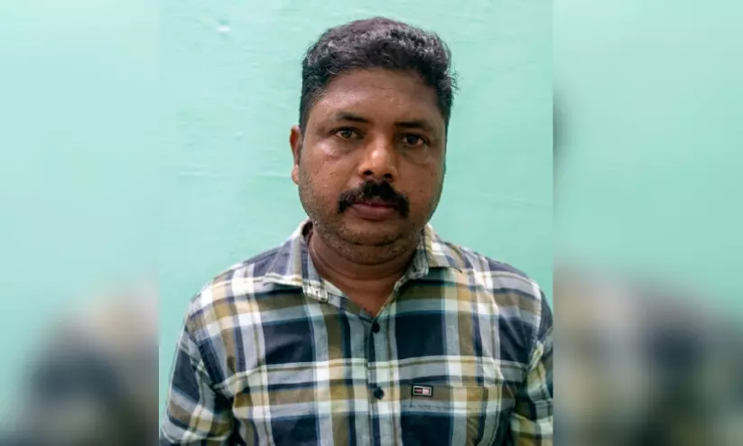 കൊല്ലത്ത് ​ഗാനമേളയ്ക്ക് നൃത്തം ചെയ്ത വയോധികനെ മർദിച്ച സംഭവം; പ്രതിഷേധങ്ങൾക്ക് പിന്നാലെ പ്രതി പിടിയിൽ