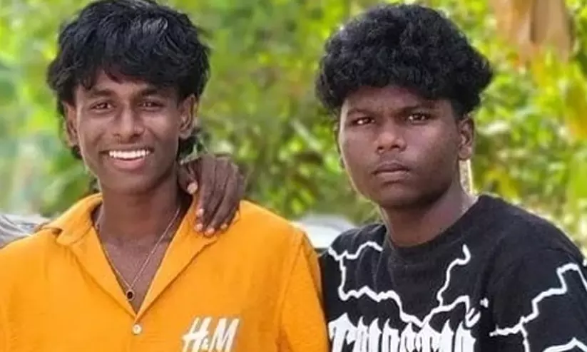 ടിപ്പർ ലോറി ബൈക്കിൽ ഇടിച്ച്​ രണ്ട്​ വിദ്യാർഥികൾ മരിച്ചു