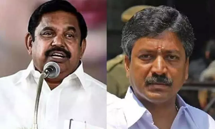 എ.ഐ.എ.ഡി.എം.കെ പിളർന്നു: ടി.വി.കെക്ക് പിന്തുണ പ്രഖ്യാപിച്ച് വിമത പക്ഷം