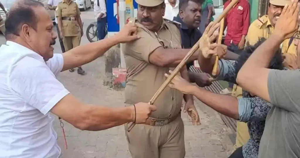 നവകേരള യാത്രയ്ക്കിടയിലെ മർദനം; ​ഗൺമാൻമാരെ ഉടൻ സസ്പെൻഡ് ചെയ്യും