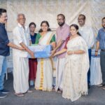 വറുതിക്കിടയിൽ ആശ്വാസവുമായി എം.എ യൂസഫലി; നാട്ടികയിലെ മത്സ്യബന്ധന തൊഴിലാളികൾക്ക് ഭക്ഷ്യകിറ്റുകൾവിതരണം ചെയ്തു