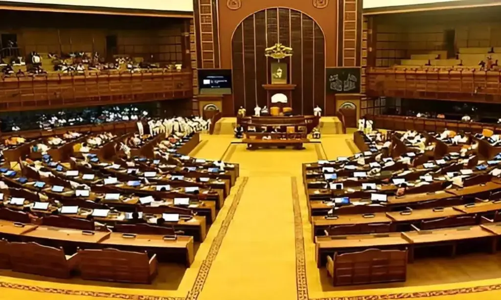 സംസ്ഥാനത്ത് കനത്ത സാമ്പത്തിക പ്രതിസന്ധി; കുതിച്ചുയർന്ന് കടബാധ്യത