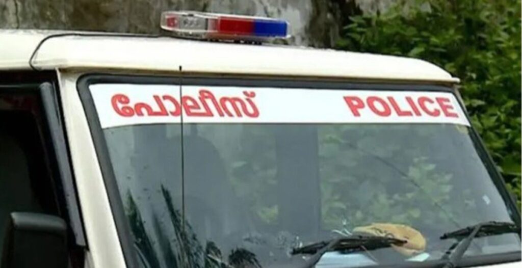 മൈ​നാ​ഗ​പ്പ​ള്ളി​യി​ല്‍ 10 വ​യ​സു​കാ​ര​നെ പി​താ​വ്പൊ​ള്ള​ലേ​ല്‍​പ്പി​ച്ചെ​ന്ന് പ​രാ​തി