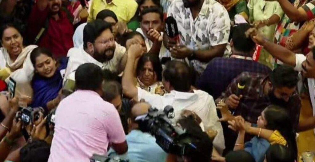 തിരുവനന്തപുരം നഗരസഭാ കയ്യാങ്കളി: ബിജെപി കൗൺസിലർമാർക്കെതിരെ പോലീസ് കേസെടുത്തു; ചെമ്പഴന്തി ഉദയൻ ഒന്നാം പ്രതി