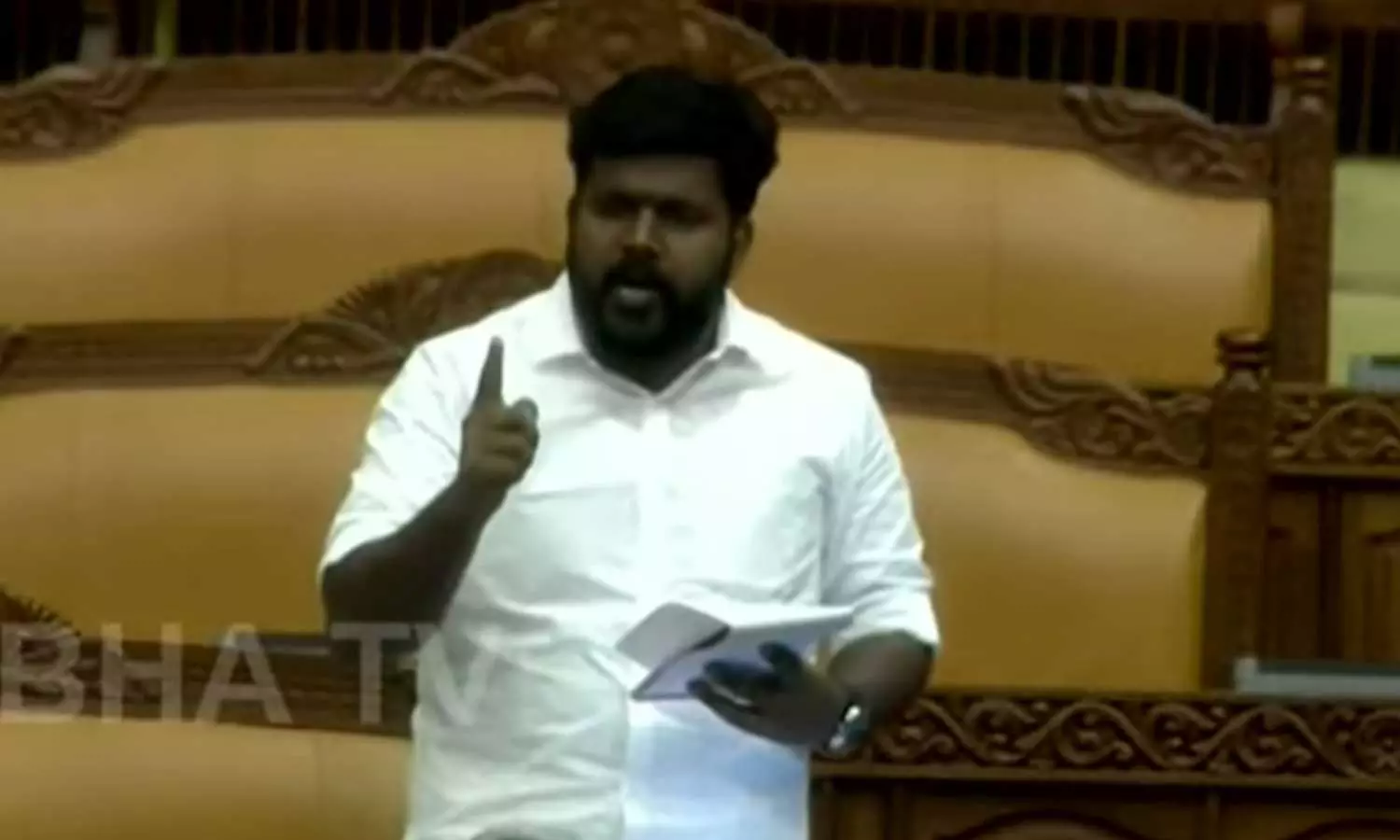 എന്നെ എംഎൽഎ ആക്കിയത് ‘രക്ഷാപ്രവർത്തനം’, ഒരുപാട് അമ്മമാരുടെ കണ്ണുനീർ നിങ്ങളെ പിന്തുടരും’: പിണറായി വിജയനോട് എ.ഡി തോമസ്
