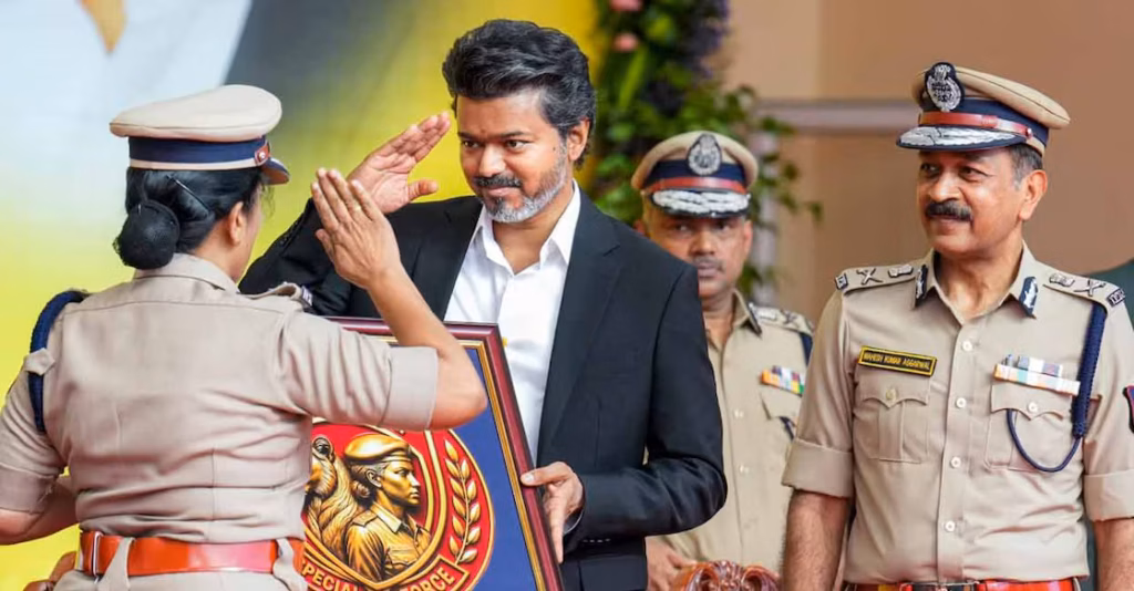 സ്ത്രീകൾക്കെതിരായ അതിക്രമം തടയാൻ വിജയ് സർക്കാർ; സിങ്കപ്പെൺ ടാസ്ക്ഫോഴ്സിറങ്ങി