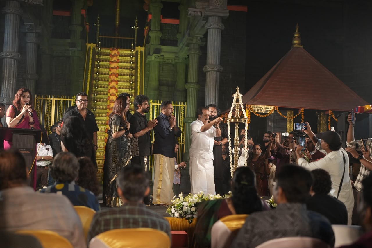 മലയാള സിനിമയിൽ ആദ്യമായി എല്ലാ സിനിമാ പ്രവർത്തകരും തൂഫാൻ വാരിയേഴ്‌സ് ആയ ചിത്രം “ഹരിവരാസനം” പൂജാ ചടങ്ങുകളോടെ ഇന്ന് ആരംഭിച്ചു