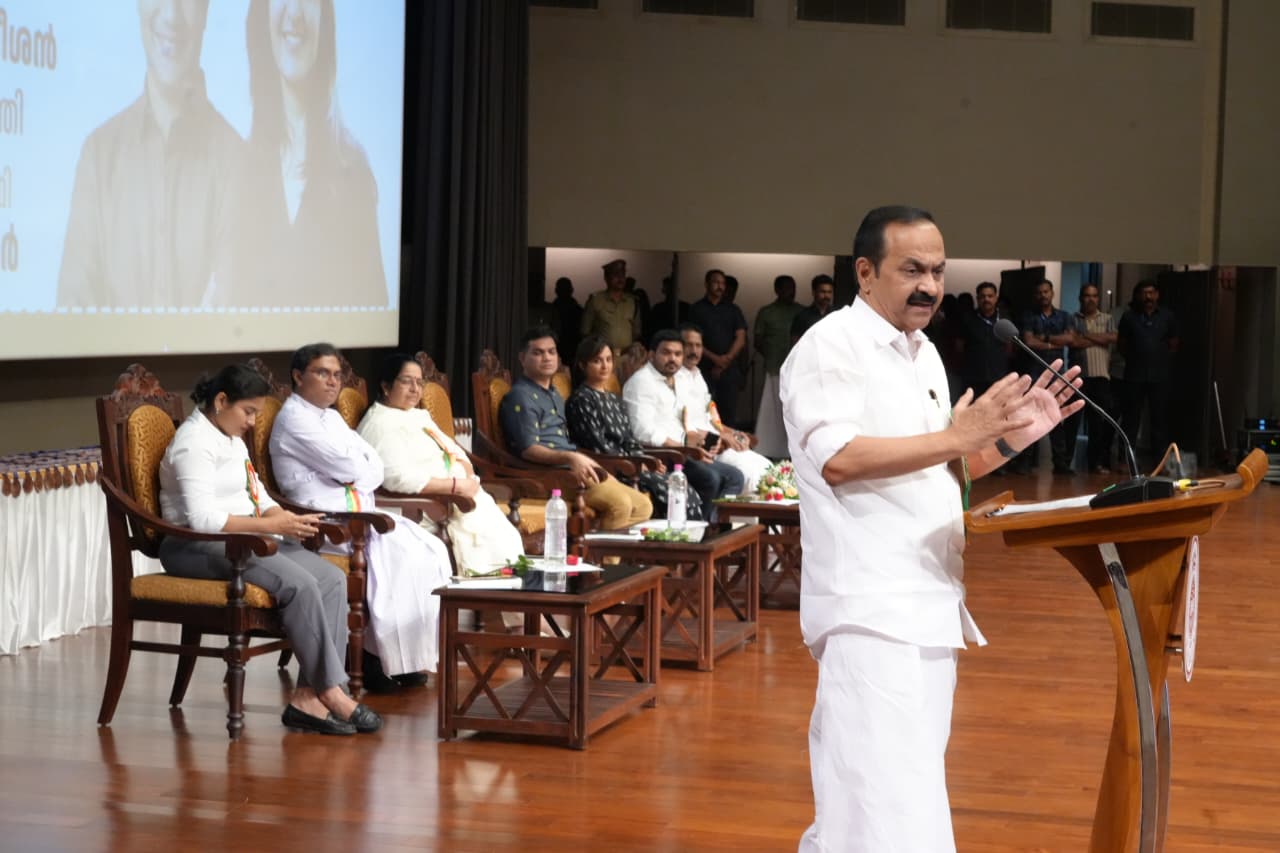 മാറുന്ന ലോകത്തിനൊപ്പം നമ്മുടെ ഉന്നതവിദ്യാഭ്യാസ മേഖലയും മാറണം:മുഖ്യമന്ത്രി