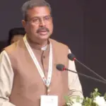 പാറ്റക്കൂട്ടത്തിന് മുന്നിൽ മുട്ട് മടക്കി കേന്ദ്രം; ​ധർ​മ്മേ​ന്ദ്ര പ്ര​ധാ​ൻ രാ​ജി​വ​ച്ചു