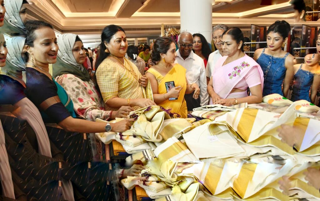 സീയ സീസൺസ് : ലൈഫ് സ്റ്റൈൽ എക്സ്പോ ജസ്റ്റിസ് ഗോപിനാഥ് ഉദ്‌ഘാടനം ചെയ്തു