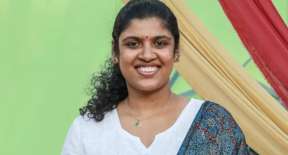 ഡി.വൈ.എഫ്.ഐക്ക് ആദ്യ വനിതാ സംസ്ഥാന പ്രസിഡന്റ്; ചിന്താ ജെറോമിന് സാധ്യത