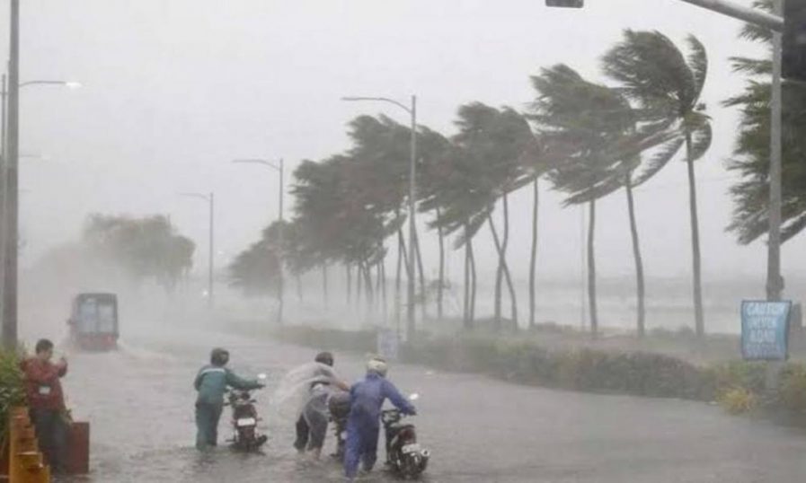 കേരളത്തിൽ ഇന്നും അതിശക്തമായ മഴയ്ക്ക് സാധ്യത; 9 ജില്ലകളിൽ ഓറഞ്ച് അലർട്ട്, 10 ജില്ലകളിൽ വിദ്യാഭ്യാസ സ്ഥാപനങ്ങൾക്ക് അവധി