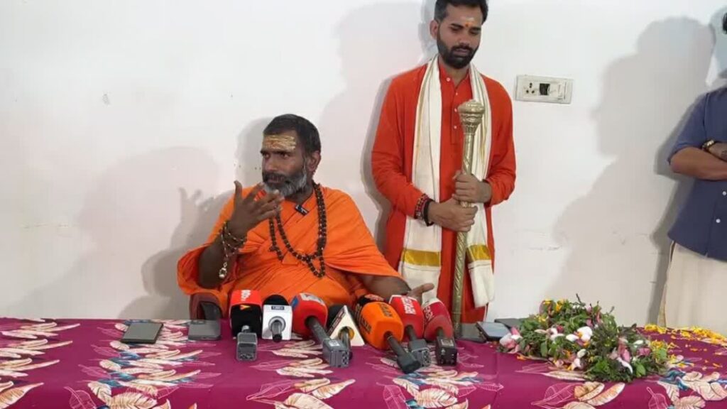 തെളിവുകളില്ലാതെ ആരോപണങ്ങൾ ഉന്നയിക്കുന്നത് സന്യാസിമാർക്ക് ചേർന്ന പ്രവൃത്തിയല്ല; മഹാമാഘം ഈ വർഷവും ​ഗംഭീരമായി നടക്കും; മഹാമണ്ഡലേശ്വർ സ്വാമി ആനന്ദവനം ഭാരതി
